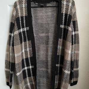 Cute “vintage” cardigan!